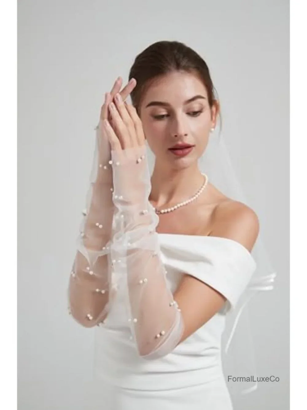 White Lace Sheer Fingerless Gloves with Pearls for Wedding